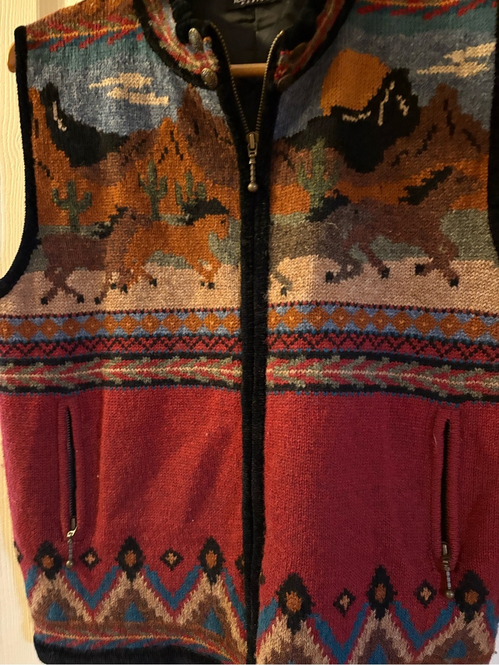 Women’s  Zip-Front Wool Vest &’Sweater set in Red